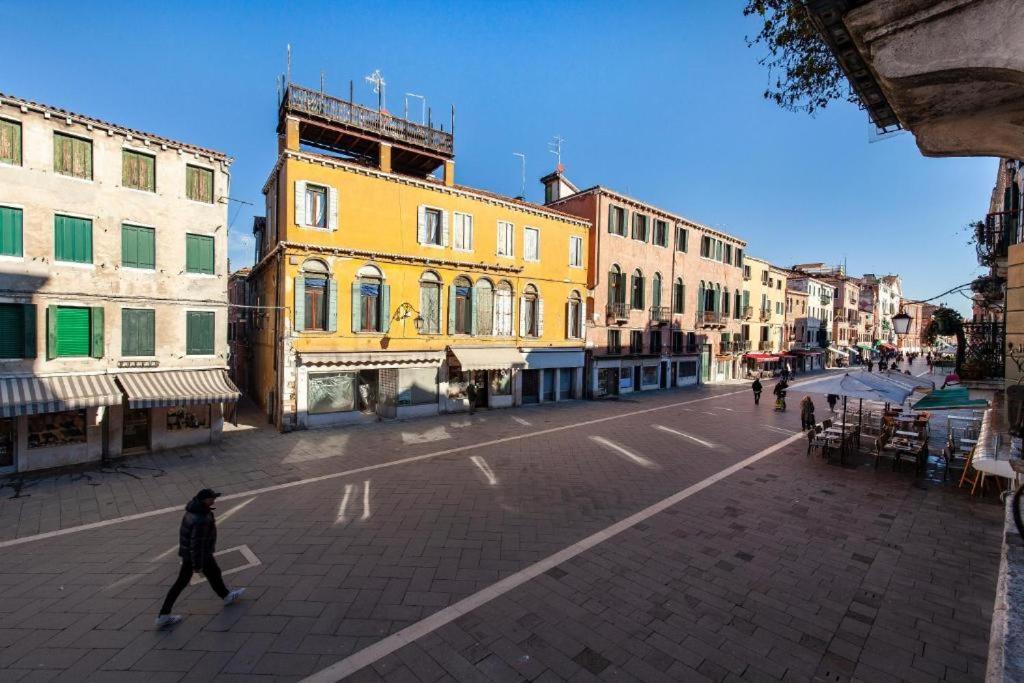 Superior In Via Garibaldi By Bricola Apartamento Venecia